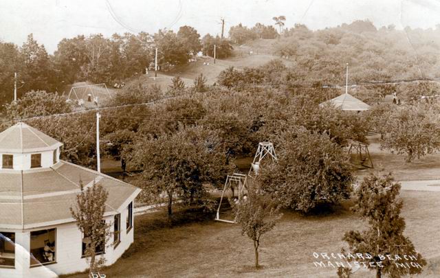 Orchard Beach Manistee (newer photo)